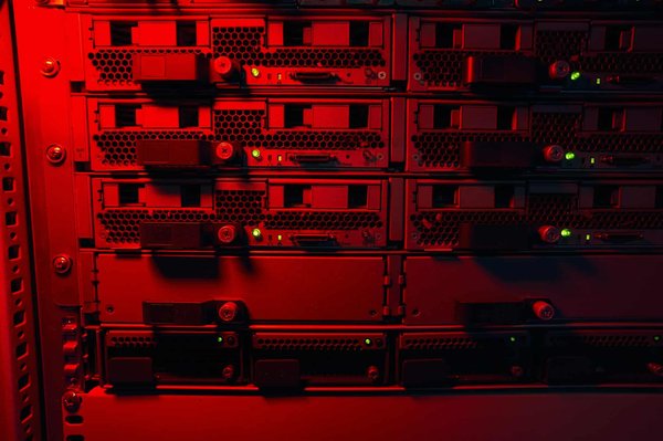 Améliorez l'efficacité énergétique de votre infrastructure en choisissant une baie de brassage étanche